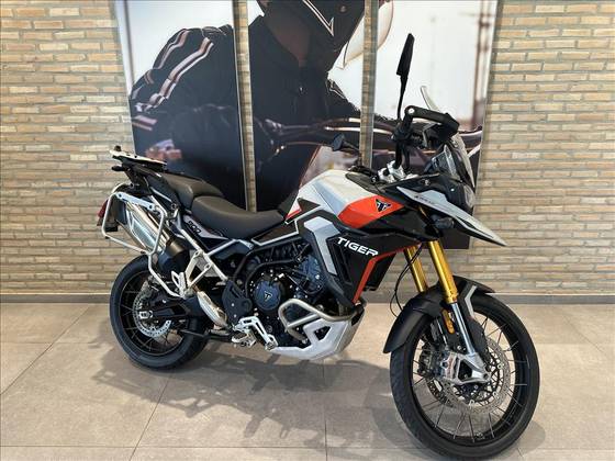 TRIUMPH TIGER 900 RALLY PRO 